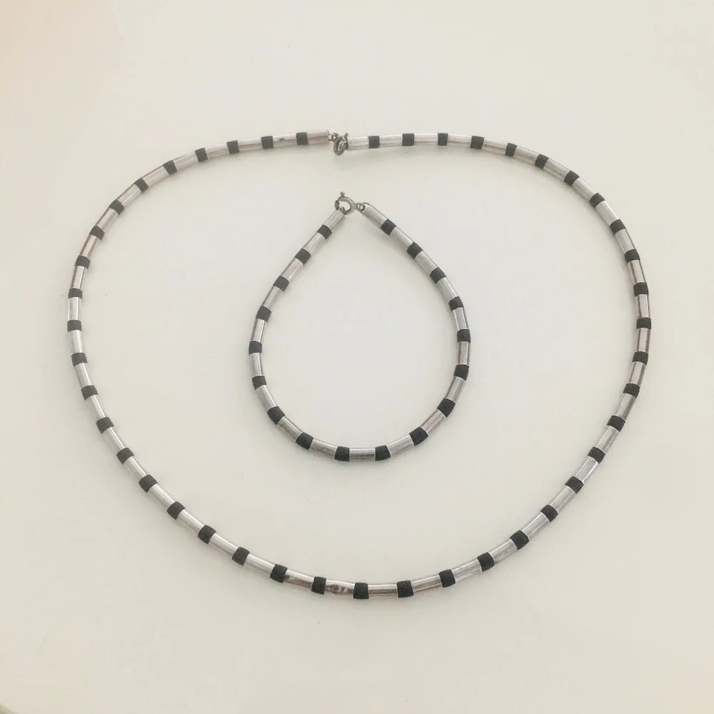 Gorgeous Natural CARNELIAN ENERGY Rubber And sterling SILVER 925 SET